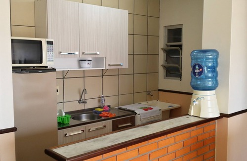 Canasvieiras Apartment | Practical 1-bedroom apartment on the edge of Canasvieiras Beach - Florianópolis