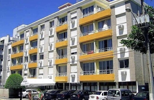 Canasvieiras Apartment | Practical 1-bedroom apartment on the edge of Canasvieiras Beach - Florianópolis