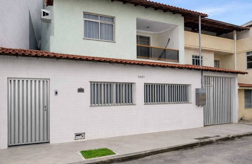 Santa Ines House | Practical and cozy house in Vila Velha (2 guests)