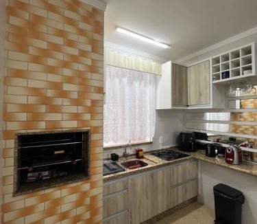 Governador Celso Ramos Apartment | Praia De Palmas, apartamento 2 quartos, completo próximo a praia e todo comercio