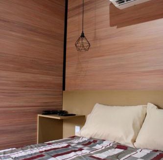 Centro House | Premium Black