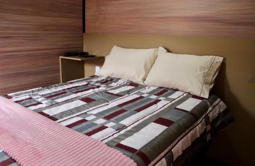 Centro House | Premium Black