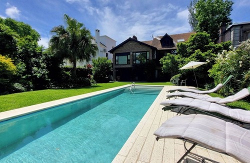 San Isidro House | Premium Group House near Golf · San Isidro