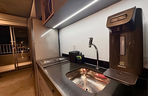 Indianopolis Apartment | Premium Studio | Queen Bed & 24h Reception in Moema