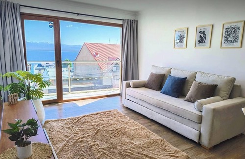 Belgrano Apartment | Prime location, amazing lake view. World class Skiing, hiking & exploring.