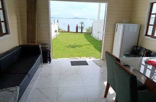 Governador Celso Ramos Ski Chalet | Private Paradise in Canto dos Ganchos – Cozy Beachfront Chalet