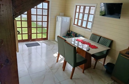 Governador Celso Ramos Ski Chalet | Private Paradise in Canto dos Ganchos – Cozy Beachfront Chalet