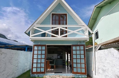Governador Celso Ramos Ski Chalet | Private Paradise in Canto dos Ganchos – Cozy Beachfront Chalet
