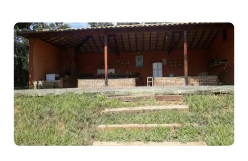Lagoa Santa Ski Chalet | Private chalet with gourmet area and sand court