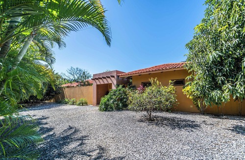 Samara Villa | Private family compound! Oceanview mountaintop 5-bedroom villa .