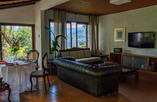 Petropolis House | Private Mountain Nature Retreat near Petrópolis