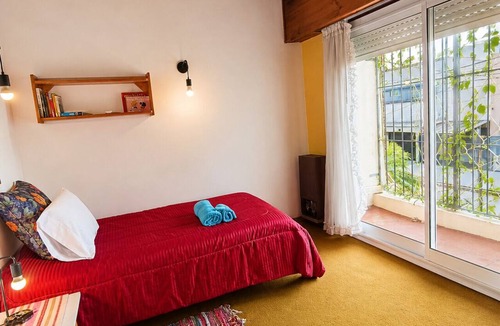 Martinez Bed & Breakfast | Private Room with balcony & A/C near Hipódromo San Isidro