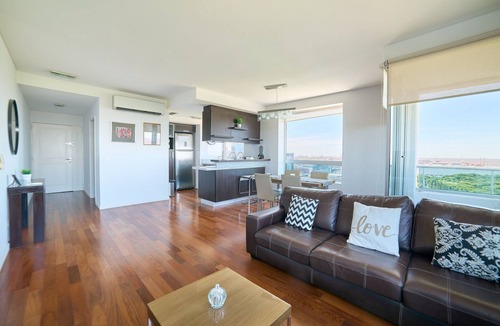 Buenos Aires Central Business District Apartment | Puerto Madero Piso 20 Vista al Rio