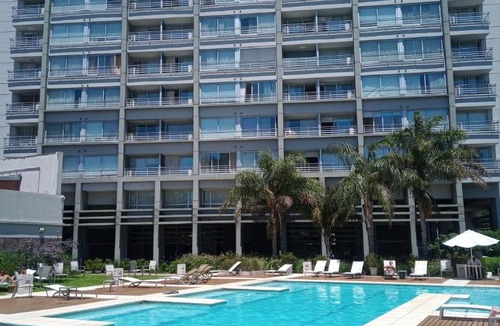 San Telmo Apartment | Quartier San Telmo Luxury Pool Gym & Spa, piscina climatizada