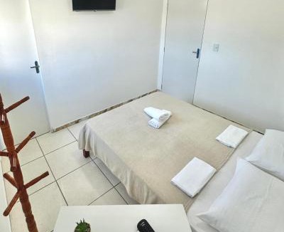 Recife Hotel | Quarto 02 - Pousada Canaã