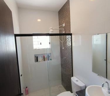 Pontal do Sul House | Quarto 2 confortável com piscina em Pontal do Sul