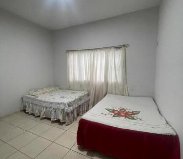 Plano Diretor Sul House | Quarto bem localizado