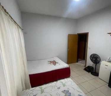 Plano Diretor Sul House | Quarto bem localizado