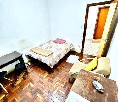 Carlos Prates House | Quarto Casal Ótima Localização e Conforto