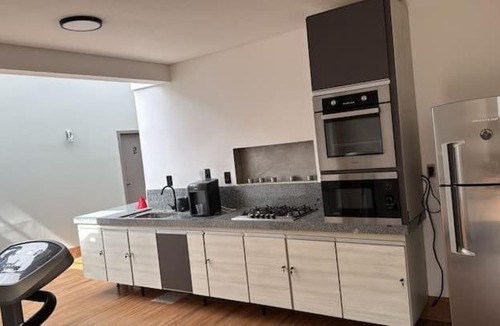 Lavras House | Quarto Casal no coração da cidade, UFLA- UNILAVRAS, prox restaurantes e padaria