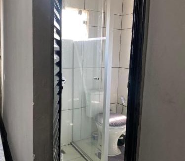 Nova Colinas House | Quarto charmoso no centro