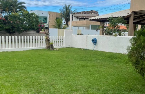 Aratuba House | Quarto com 2 camas de solteiros