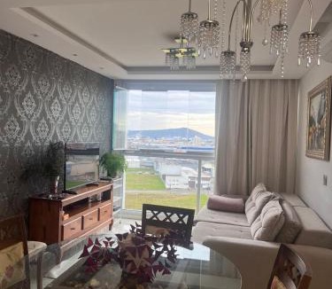 Florianopolis House | QUARTO COM BANHEIRO PRIVATIVO no espelho D'agua Coração Pedra Branca