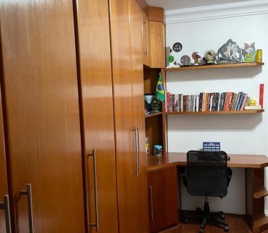 Volta Redonda Apartment | Quarto com Escritório