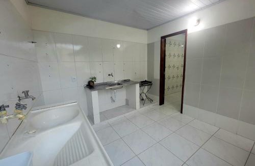 Serra Grande House | Quarto Compartilhado na Praça de Serra Grande