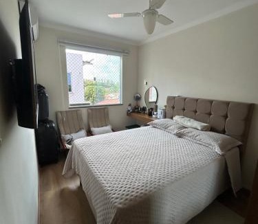 Aeroporto House | Quarto confortável em apartamento familiar