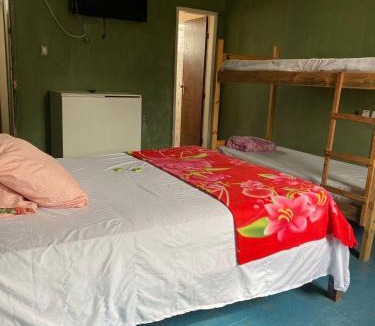 Sete Lagoas Hostel | Quarto econômico central