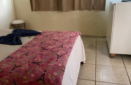 Sete Lagoas Hotel | Quarto econômico no centro