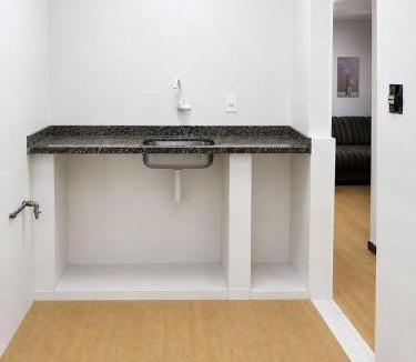 Inhauma House | Quarto economico ao lado do Shopping nova america