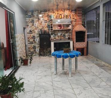 Parque Verde House | Quarto em casa de família
