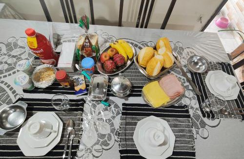Parque Verde House | Quarto em casa de família