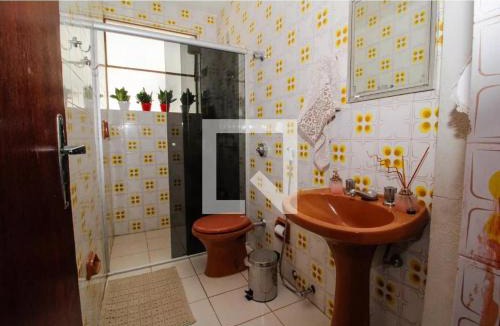 Santo Antonio House | Quarto em Hostel Bh - Sereno