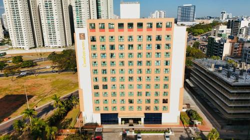 Taguatinga Hotel | Quarto Mobiliado no Hotel Comfort Taguatinga com Wi-Fi, Ar condicionado e Estacionamento Grátis