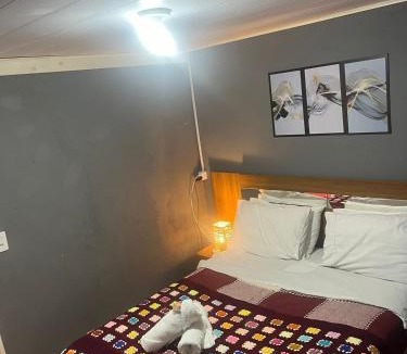 Sao Bento do Sapucai Apartment | Quarto n°3 de casal sem hidromassagem