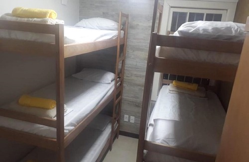 Historic Center Cabin | Quarto para 6 pessoas 1 - Village Hostel