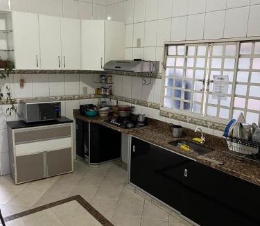Planalto House | Quarto para viajantes