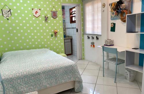 Capoeiras House | Quarto privativo com entrada independente