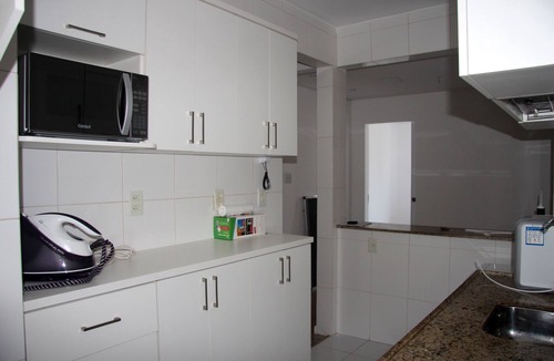 Portuguesa House | Quarto privativo em condomínio
