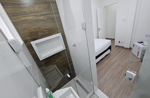 Portuguesa House | Quarto privativo em condomínio