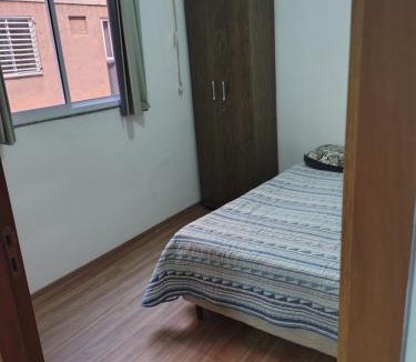 Uberaba House | Quarto Privativo em Apto compartilhado