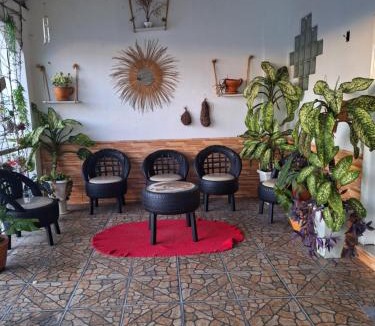Alvorada House | Quarto triplo com banheiro compartilhado