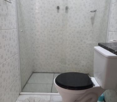 Duque de Caxias House | Quartos Em Casa In Caxias da Paraíso