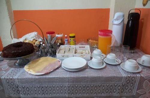 Duque de Caxias House | Quartos Em Casa In Caxias da Paraíso
