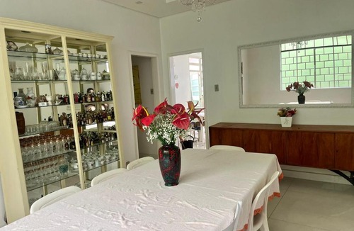 Salgado Filho House | Quartos em casa toda equipada BH
