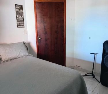 Coribe House | Quartos no Balneário próximos ao Rio Formoso
