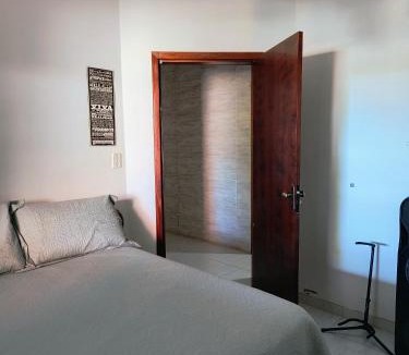 Coribe House | Quartos no Balneário próximos ao Rio Formoso